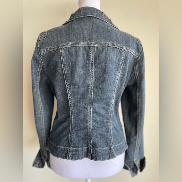 CAbi CAbi RUFFLE COLLAR DETAIL 2 BUTTON FRONT DENIM BLAZER STYLE JACKET SZ S - Picture 12 of 16